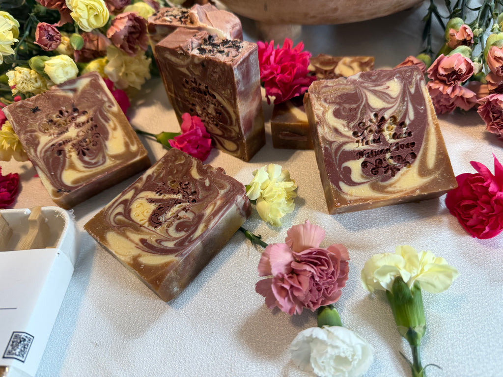 Curcuma y Arcilla Roja de morruecos- Iluminación Natural